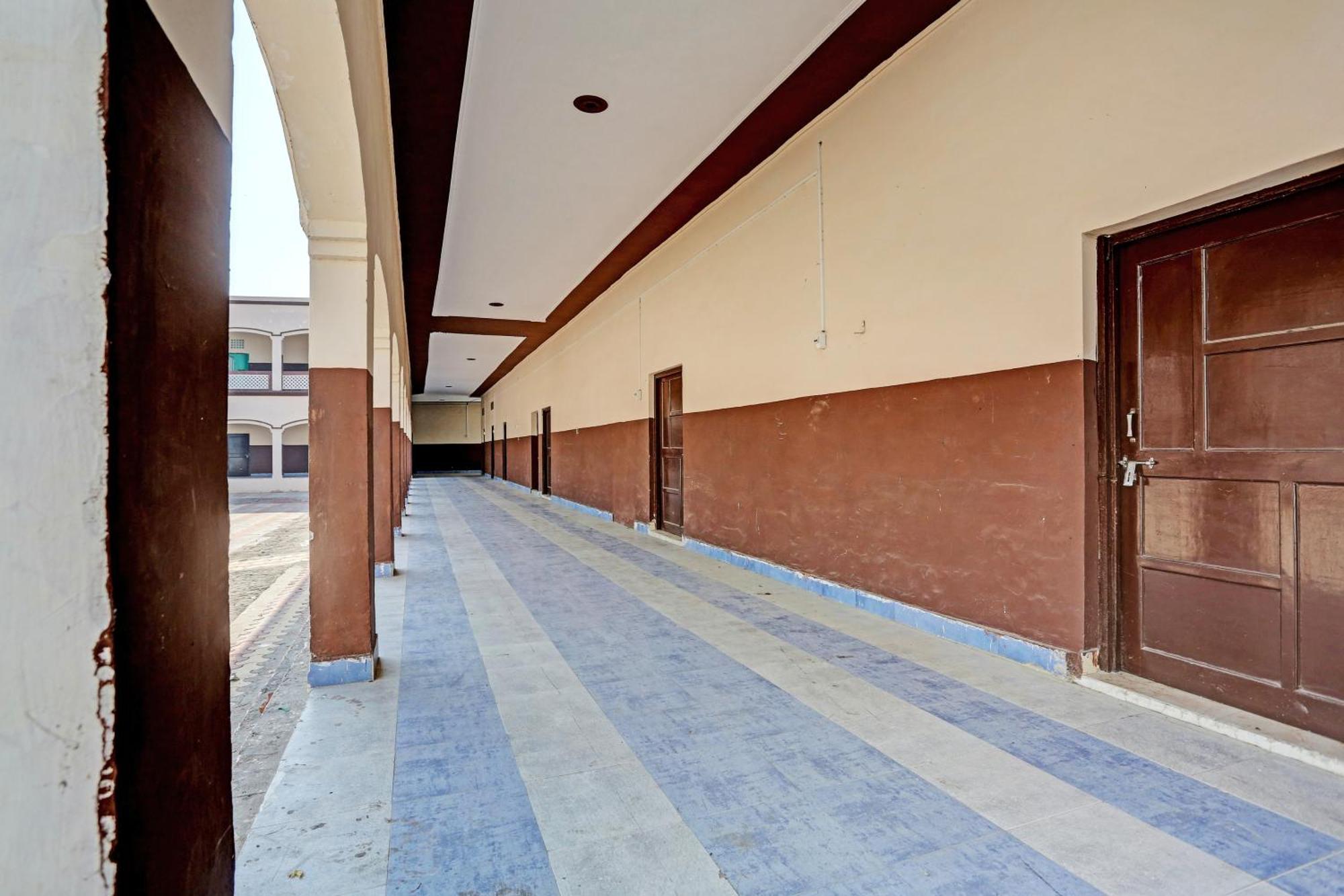 Hotel O Murliwala Wedding Palace And Resort Samalkha Exterior foto